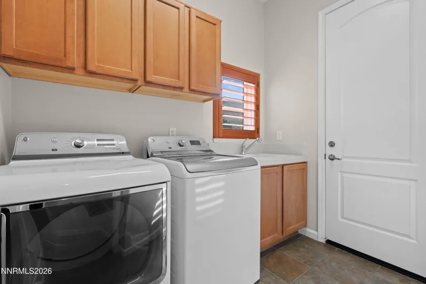 2665 Mule, Reno, Nevada 89521, 3 Bedrooms Bedrooms, ,2 BathroomsBathrooms,Residential,Residential,Mule,0,260011007