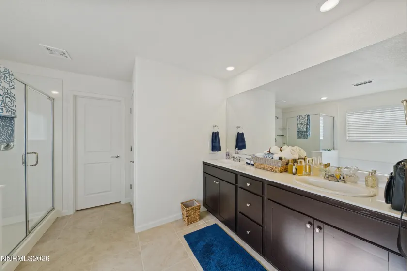 572 Pine Creek, Dayton, Nevada 89403, 4 Bedrooms Bedrooms, ,3 BathroomsBathrooms,Residential,Residential,Pine Creek,0,260011008