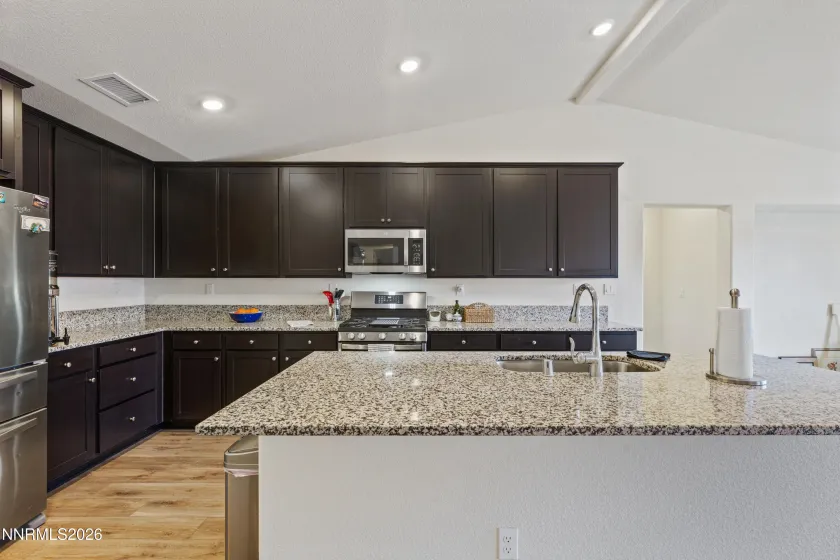 572 Pine Creek, Dayton, Nevada 89403, 4 Bedrooms Bedrooms, ,3 BathroomsBathrooms,Residential,Residential,Pine Creek,0,260011008