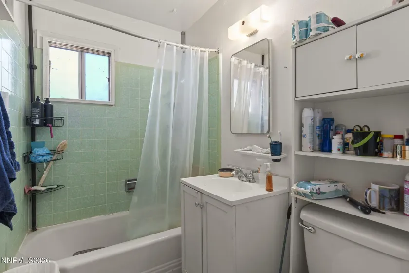 305 Burton, Carson City, Nevada 89706, ,2 BathroomsBathrooms,Residential Income,Residential,Burton,0,260011014