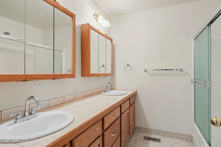 717 Noel, Fallon, Nevada 89406, 3 Bedrooms Bedrooms, ,2 BathroomsBathrooms,Residential,Residential,Noel,0,260011016