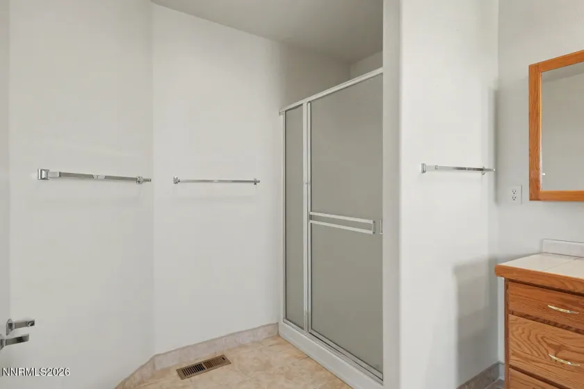 717 Noel, Fallon, Nevada 89406, 3 Bedrooms Bedrooms, ,2 BathroomsBathrooms,Residential,Residential,Noel,0,260011016