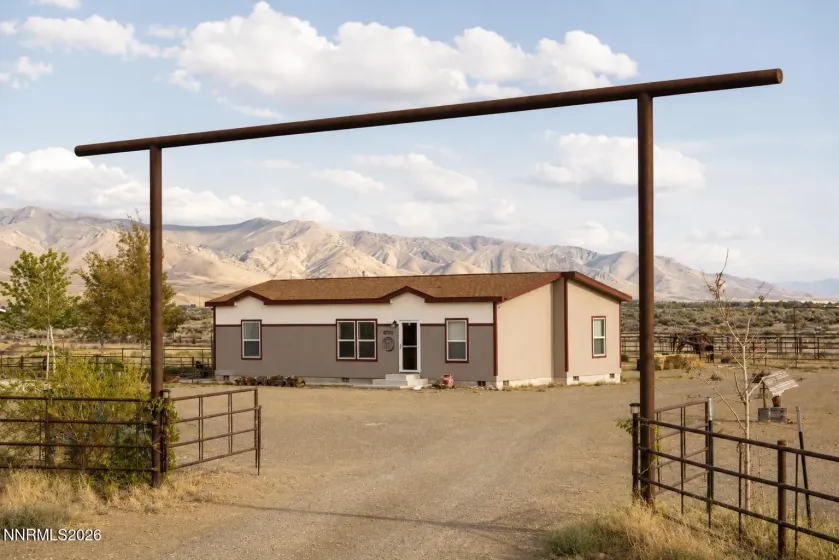6740 Country, Winnemucca, Nevada 89445, 3 Bedrooms Bedrooms, ,2 BathroomsBathrooms,Residential,Residential,Country,0,260011025