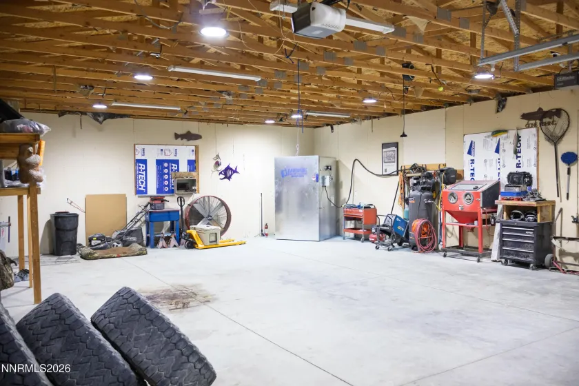 6740 Country, Winnemucca, Nevada 89445, 3 Bedrooms Bedrooms, ,2 BathroomsBathrooms,Residential,Residential,Country,0,260011025