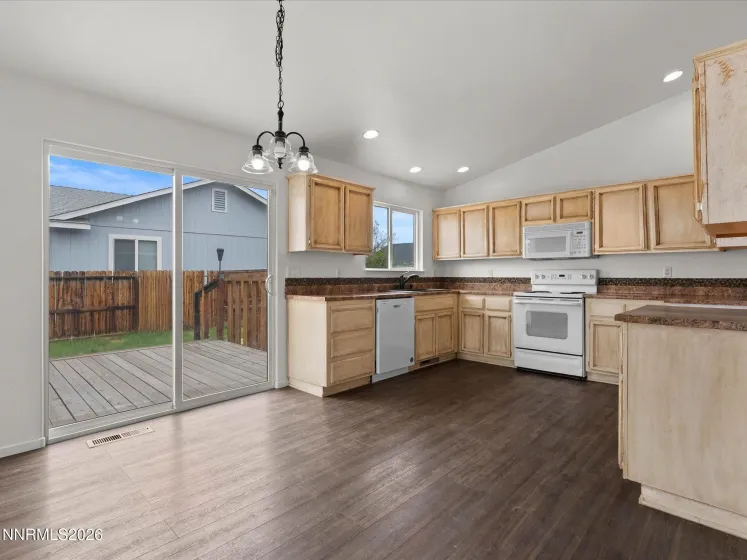 318 Emigrant, Fernley, Nevada 89408, 3 Bedrooms Bedrooms, ,2 BathroomsBathrooms,Residential,Residential,Emigrant,0,260011026