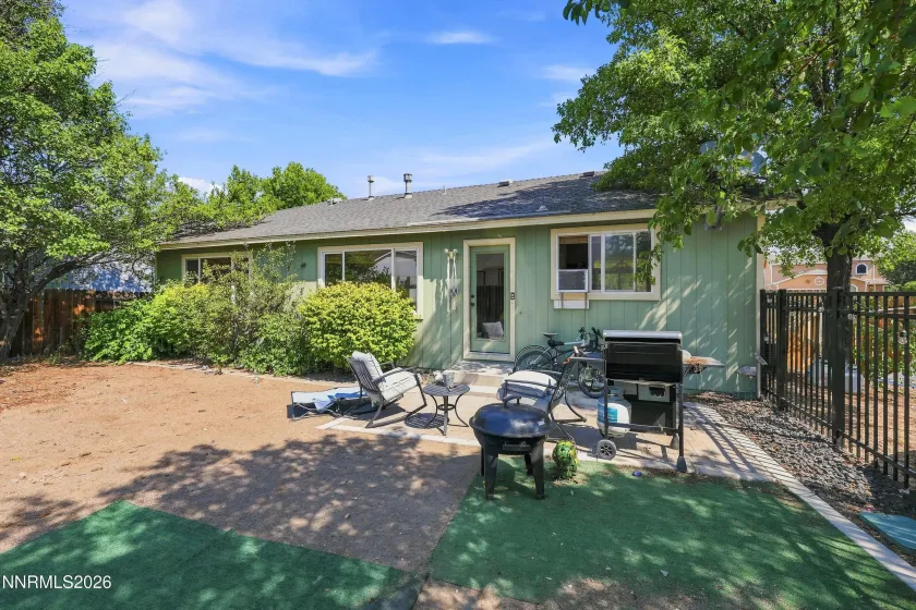 1455 Loma Verde, Sparks, Nevada 89436, 3 Bedrooms Bedrooms, ,2 BathroomsBathrooms,Residential,Residential,Loma Verde,0,260011028
