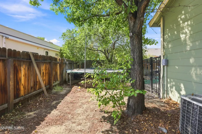 1455 Loma Verde, Sparks, Nevada 89436, 3 Bedrooms Bedrooms, ,2 BathroomsBathrooms,Residential,Residential,Loma Verde,0,260011028