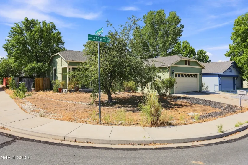1455 Loma Verde, Sparks, Nevada 89436, 3 Bedrooms Bedrooms, ,2 BathroomsBathrooms,Residential,Residential,Loma Verde,0,260011028