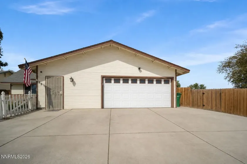 221 Wildwood, Fernley, Nevada 89408, 3 Bedrooms Bedrooms, ,3 BathroomsBathrooms,Residential,Residential,Wildwood,0,260011031