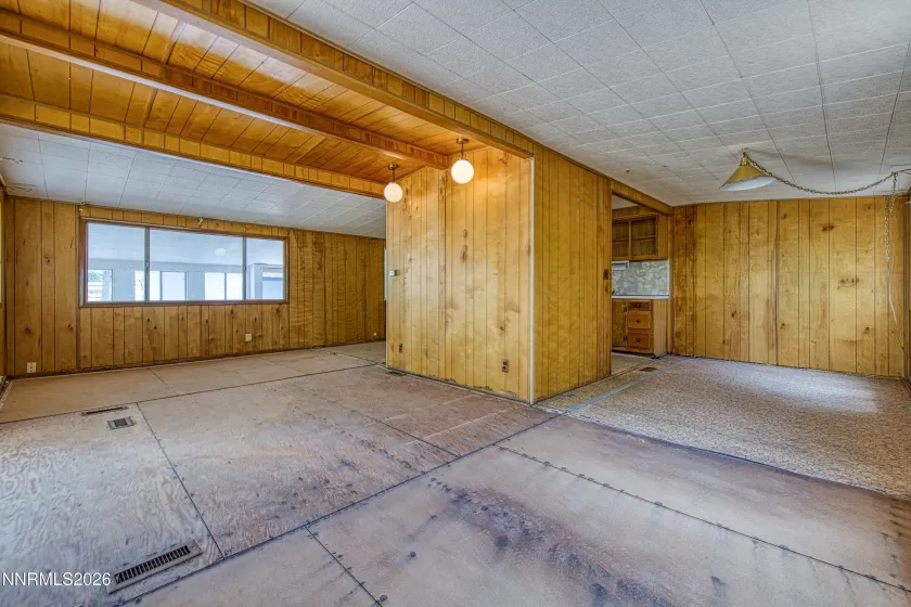 1395 Farm District, Fernley, Nevada 89408, 3 Bedrooms Bedrooms, ,2 BathroomsBathrooms,Residential,Residential,Farm District,0,260011032