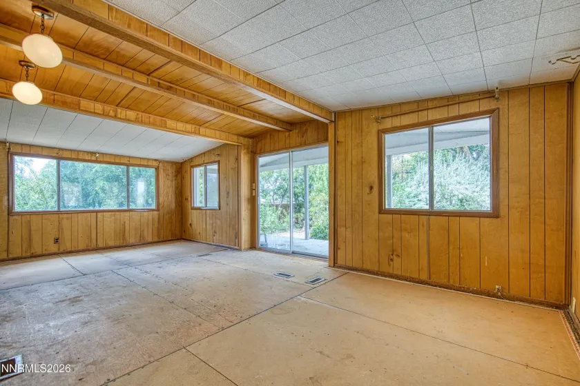 1395 Farm District, Fernley, Nevada 89408, 3 Bedrooms Bedrooms, ,2 BathroomsBathrooms,Residential,Residential,Farm District,0,260011032