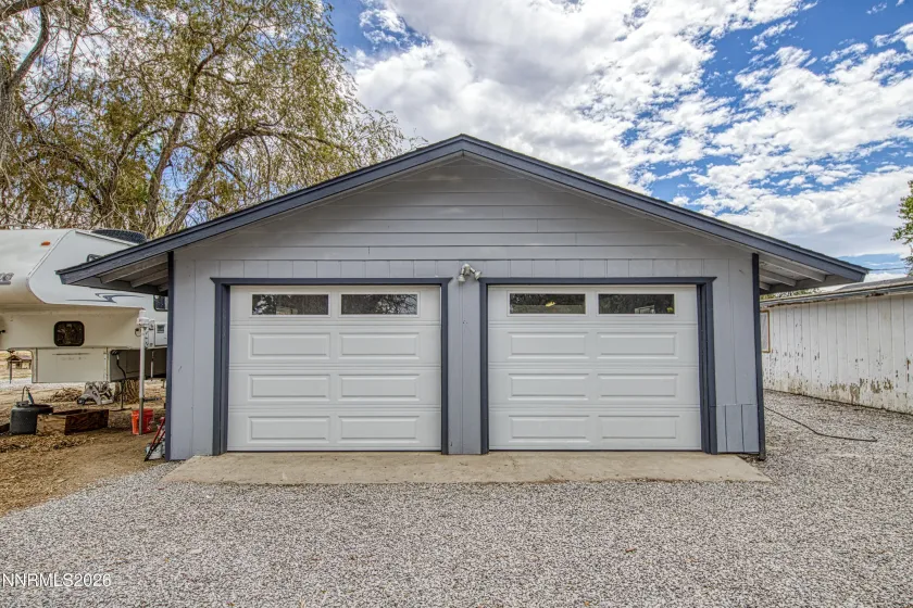 1395 Farm District, Fernley, Nevada 89408, 3 Bedrooms Bedrooms, ,2 BathroomsBathrooms,Residential,Residential,Farm District,0,260011032