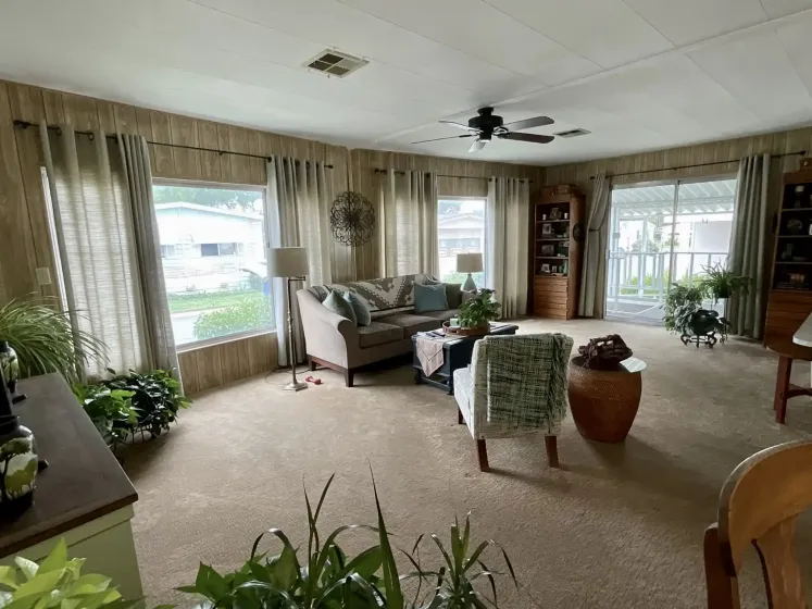 675 Parlanti Lane #43, Sparks, Nevada 89434, 2 Bedrooms Bedrooms, 10 Rooms Rooms,2 BathroomsBathrooms,Manufactured,Residential,Parlanti,0,260011040