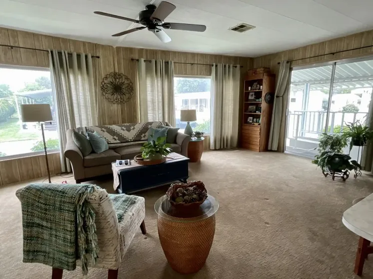 675 Parlanti Lane #43, Sparks, Nevada 89434, 2 Bedrooms Bedrooms, 10 Rooms Rooms,2 BathroomsBathrooms,Manufactured,Residential,Parlanti,0,260011040