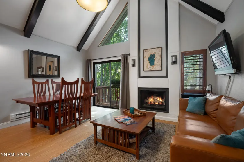 989 Tahoe, Incline Village, Nevada 89451, 3 Bedrooms Bedrooms, ,2 BathroomsBathrooms,Residential,Residential,Tahoe,0,260011040
