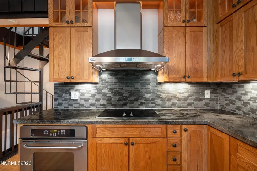 989 Tahoe, Incline Village, Nevada 89451, 3 Bedrooms Bedrooms, ,2 BathroomsBathrooms,Residential,Residential,Tahoe,0,260011040