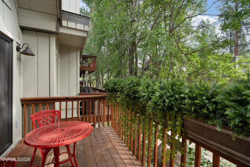 989 Tahoe, Incline Village, Nevada 89451, 3 Bedrooms Bedrooms, ,2 BathroomsBathrooms,Residential,Residential,Tahoe,0,260011040