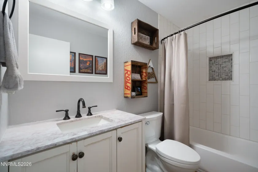 989 Tahoe, Incline Village, Nevada 89451, 3 Bedrooms Bedrooms, ,2 BathroomsBathrooms,Residential,Residential,Tahoe,0,260011040