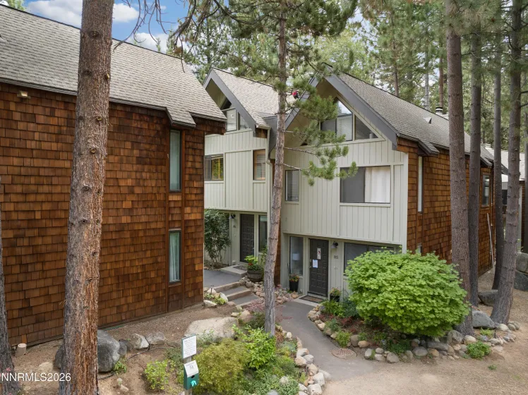 989 Tahoe, Incline Village, Nevada 89451, 3 Bedrooms Bedrooms, ,2 BathroomsBathrooms,Residential,Residential,Tahoe,0,260011040