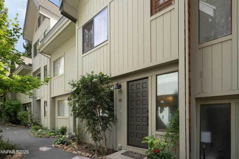 989 Tahoe, Incline Village, Nevada 89451, 3 Bedrooms Bedrooms, ,2 BathroomsBathrooms,Residential,Residential,Tahoe,0,260011040