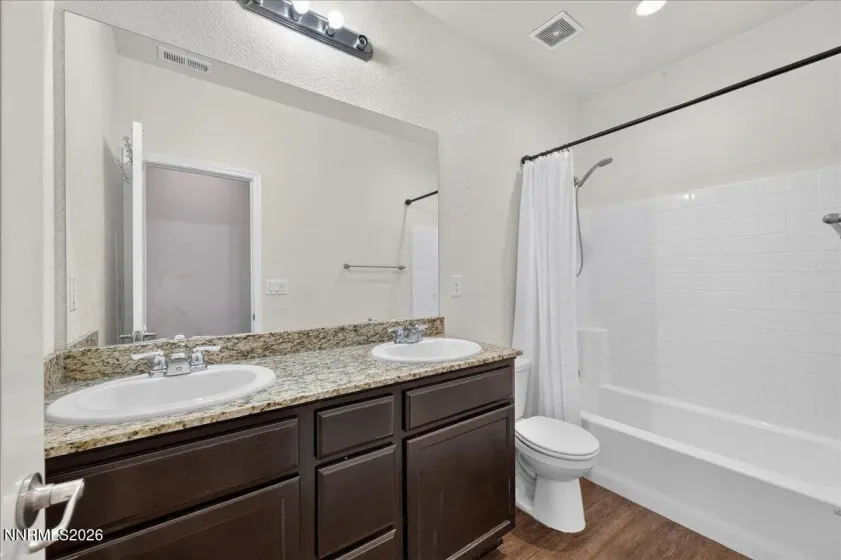 182 Royal Oaks, Fernley, Nevada 89408, 4 Bedrooms Bedrooms, ,2 BathroomsBathrooms,Residential,Residential,Royal Oaks,0,260011043