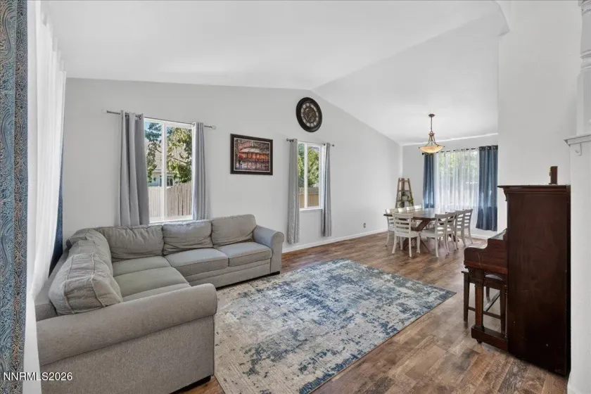 2390 Lincoln Meadows, Reno, Nevada 89521, 4 Bedrooms Bedrooms, ,3 BathroomsBathrooms,Residential,Residential,Lincoln Meadows,0,260011046