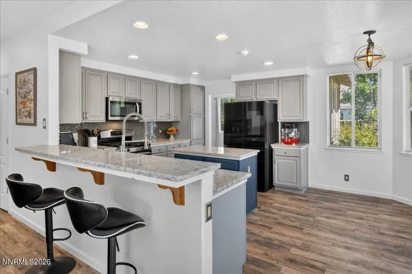 2390 Lincoln Meadows, Reno, Nevada 89521, 4 Bedrooms Bedrooms, ,3 BathroomsBathrooms,Residential,Residential,Lincoln Meadows,0,260011046