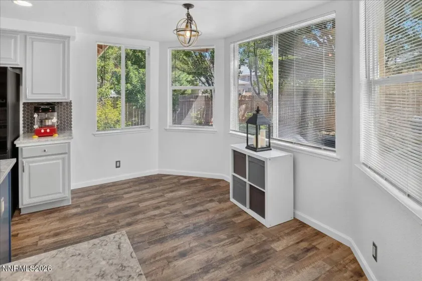 2390 Lincoln Meadows, Reno, Nevada 89521, 4 Bedrooms Bedrooms, ,3 BathroomsBathrooms,Residential,Residential,Lincoln Meadows,0,260011046