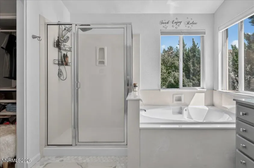 2390 Lincoln Meadows, Reno, Nevada 89521, 4 Bedrooms Bedrooms, ,3 BathroomsBathrooms,Residential,Residential,Lincoln Meadows,0,260011046
