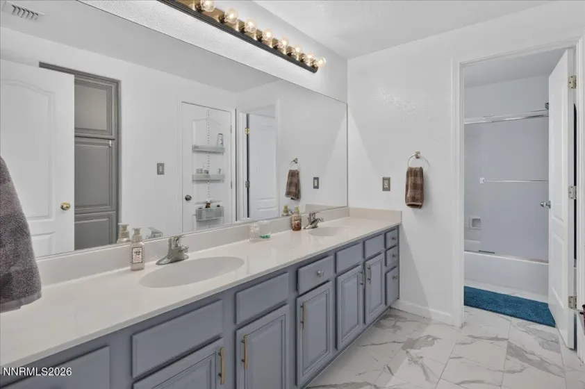 2390 Lincoln Meadows, Reno, Nevada 89521, 4 Bedrooms Bedrooms, ,3 BathroomsBathrooms,Residential,Residential,Lincoln Meadows,0,260011046