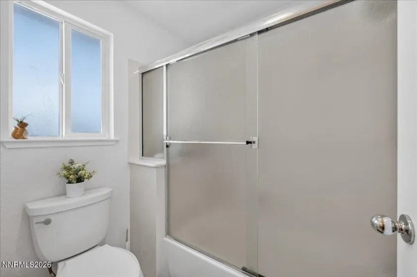 2390 Lincoln Meadows, Reno, Nevada 89521, 4 Bedrooms Bedrooms, ,3 BathroomsBathrooms,Residential,Residential,Lincoln Meadows,0,260011046