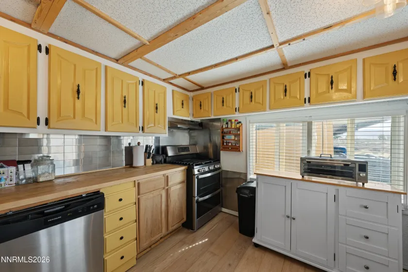 4555 Paradise Ranchos, Winnemucca, Nevada 89445, 2 Bedrooms Bedrooms, ,1 BathroomBathrooms,Residential,Residential,Paradise Ranchos,0,260011048