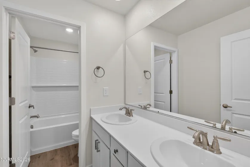 4324 Country Flats, Sparks, Nevada 89436, 5 Bedrooms Bedrooms, ,3 BathroomsBathrooms,Residential,Residential,Country Flats,0,260011052