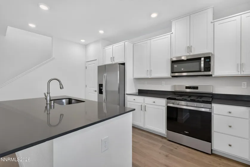 4324 Country Flats, Sparks, Nevada 89436, 5 Bedrooms Bedrooms, ,3 BathroomsBathrooms,Residential,Residential,Country Flats,0,260011052