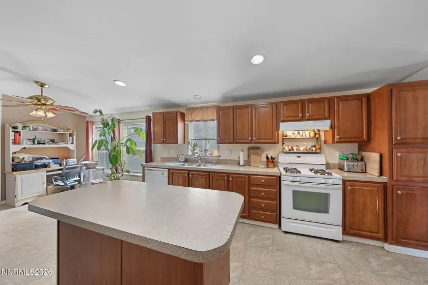 8115 Tahoe, Stagecoach, Nevada 89429, 3 Bedrooms Bedrooms, ,4 BathroomsBathrooms,Residential,Residential,Tahoe,0,260011061