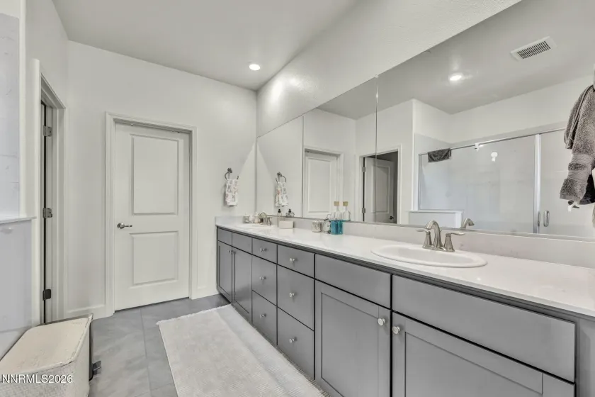 6726 Lunar Orbit, Sparks, Nevada 89436, 3 Bedrooms Bedrooms, ,3 BathroomsBathrooms,Residential,Residential,Lunar Orbit,0,260011063