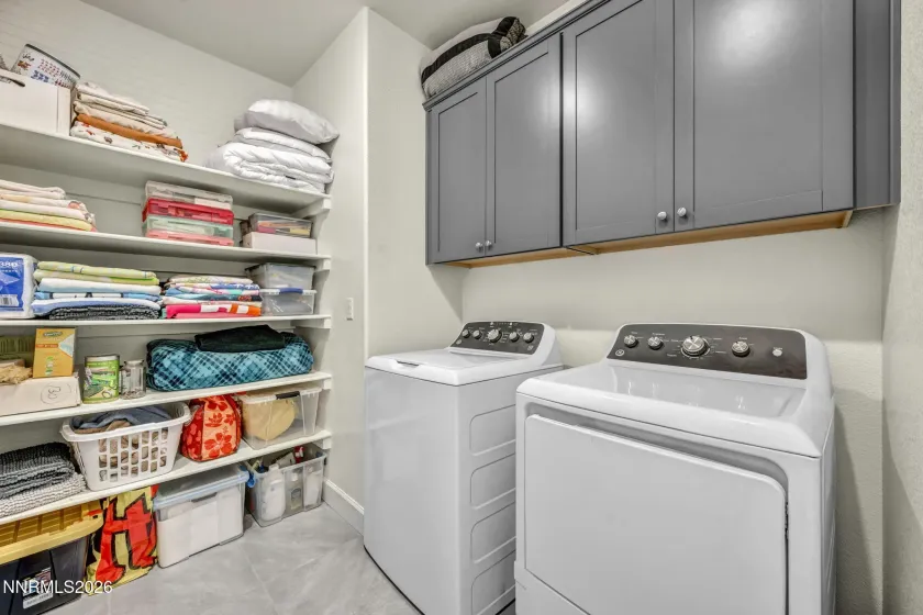 6726 Lunar Orbit, Sparks, Nevada 89436, 3 Bedrooms Bedrooms, ,3 BathroomsBathrooms,Residential,Residential,Lunar Orbit,0,260011063