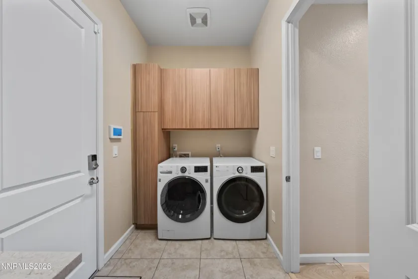 9827 Dyevera, Reno, Nevada 89521, 3 Bedrooms Bedrooms, ,3 BathroomsBathrooms,Residential,Residential,Dyevera,0,260011065