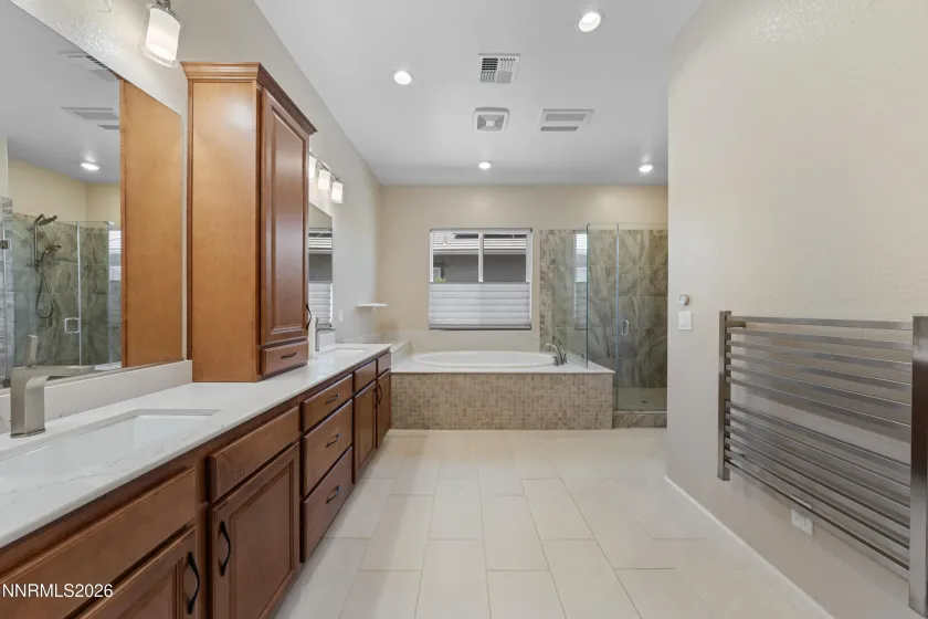 9827 Dyevera, Reno, Nevada 89521, 3 Bedrooms Bedrooms, ,3 BathroomsBathrooms,Residential,Residential,Dyevera,0,260011065