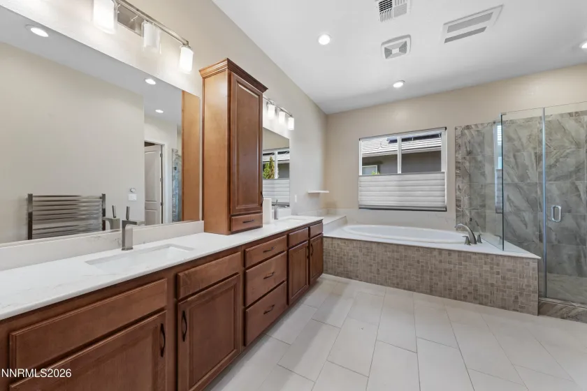 9827 Dyevera, Reno, Nevada 89521, 3 Bedrooms Bedrooms, ,3 BathroomsBathrooms,Residential,Residential,Dyevera,0,260011065