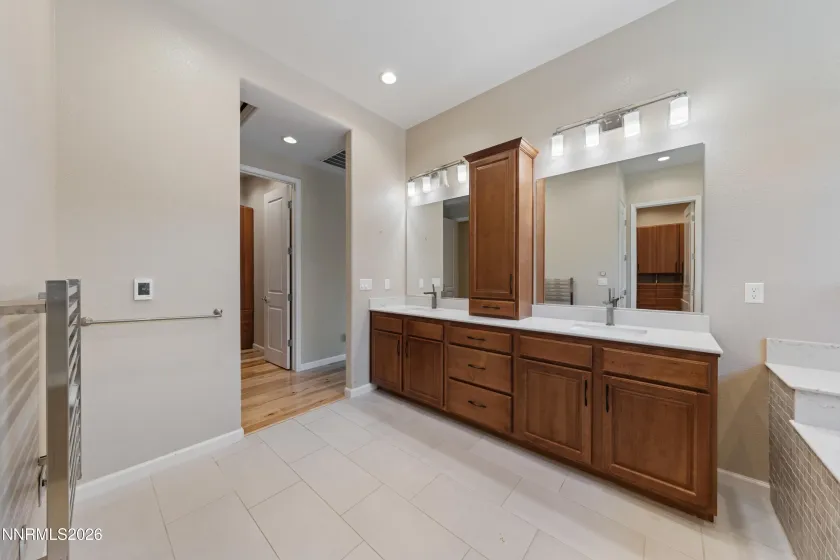 9827 Dyevera, Reno, Nevada 89521, 3 Bedrooms Bedrooms, ,3 BathroomsBathrooms,Residential,Residential,Dyevera,0,260011065