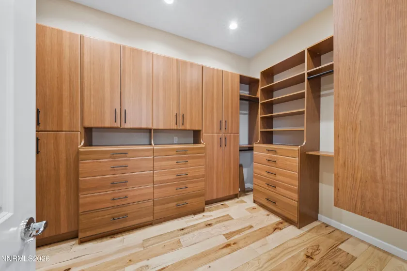 9827 Dyevera, Reno, Nevada 89521, 3 Bedrooms Bedrooms, ,3 BathroomsBathrooms,Residential,Residential,Dyevera,0,260011065