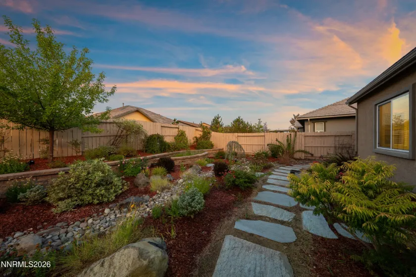 9827 Dyevera, Reno, Nevada 89521, 3 Bedrooms Bedrooms, ,3 BathroomsBathrooms,Residential,Residential,Dyevera,0,260011065
