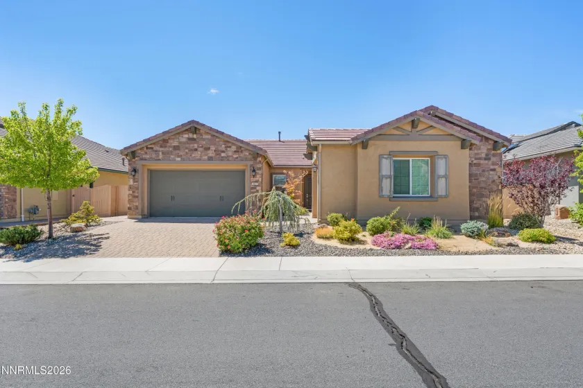 9827 Dyevera, Reno, Nevada 89521, 3 Bedrooms Bedrooms, ,3 BathroomsBathrooms,Residential,Residential,Dyevera,0,260011065