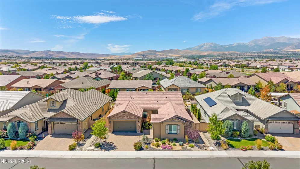 9827 Dyevera, Reno, Nevada 89521, 3 Bedrooms Bedrooms, ,3 BathroomsBathrooms,Residential,Residential,Dyevera,0,260011065
