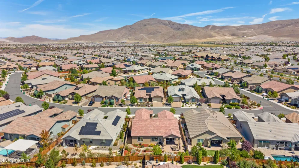 9827 Dyevera, Reno, Nevada 89521, 3 Bedrooms Bedrooms, ,3 BathroomsBathrooms,Residential,Residential,Dyevera,0,260011065