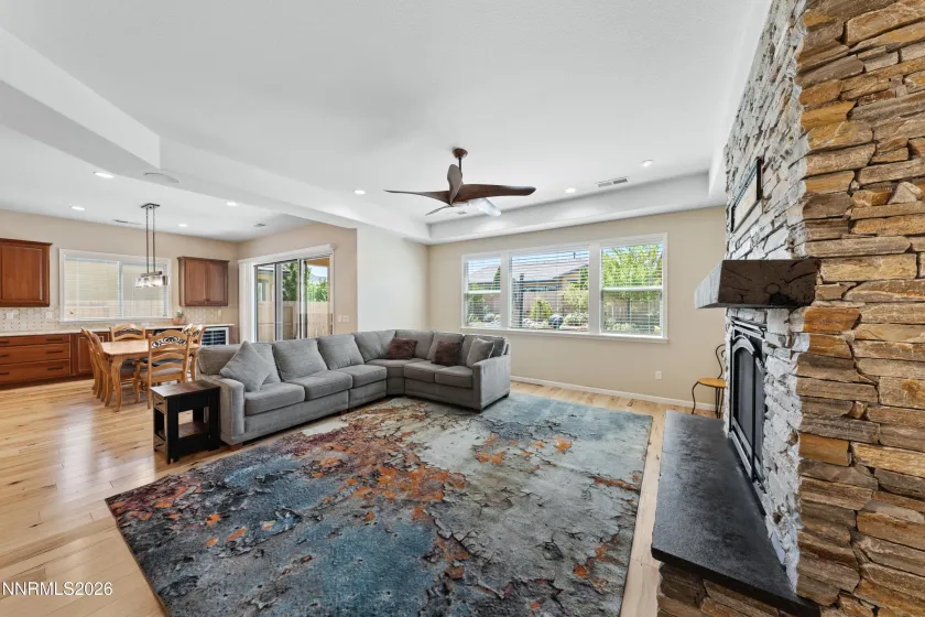 9827 Dyevera, Reno, Nevada 89521, 3 Bedrooms Bedrooms, ,3 BathroomsBathrooms,Residential,Residential,Dyevera,0,260011065