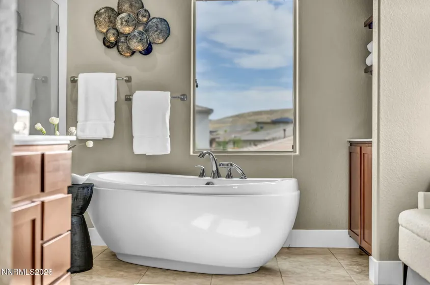 2731 Kettle, Sparks, Nevada 89436, 4 Bedrooms Bedrooms, ,3 BathroomsBathrooms,Residential,Residential,Kettle,0,260011066