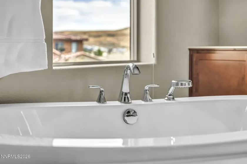 2731 Kettle, Sparks, Nevada 89436, 4 Bedrooms Bedrooms, ,3 BathroomsBathrooms,Residential,Residential,Kettle,0,260011066