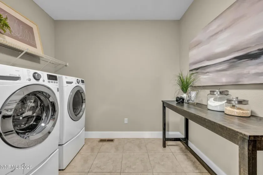2731 Kettle, Sparks, Nevada 89436, 4 Bedrooms Bedrooms, ,3 BathroomsBathrooms,Residential,Residential,Kettle,0,260011066